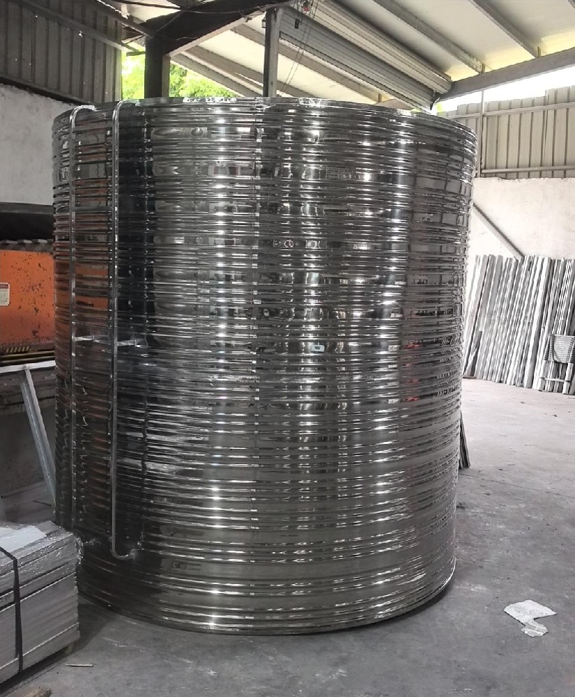 圆柱形不锈钢水塔